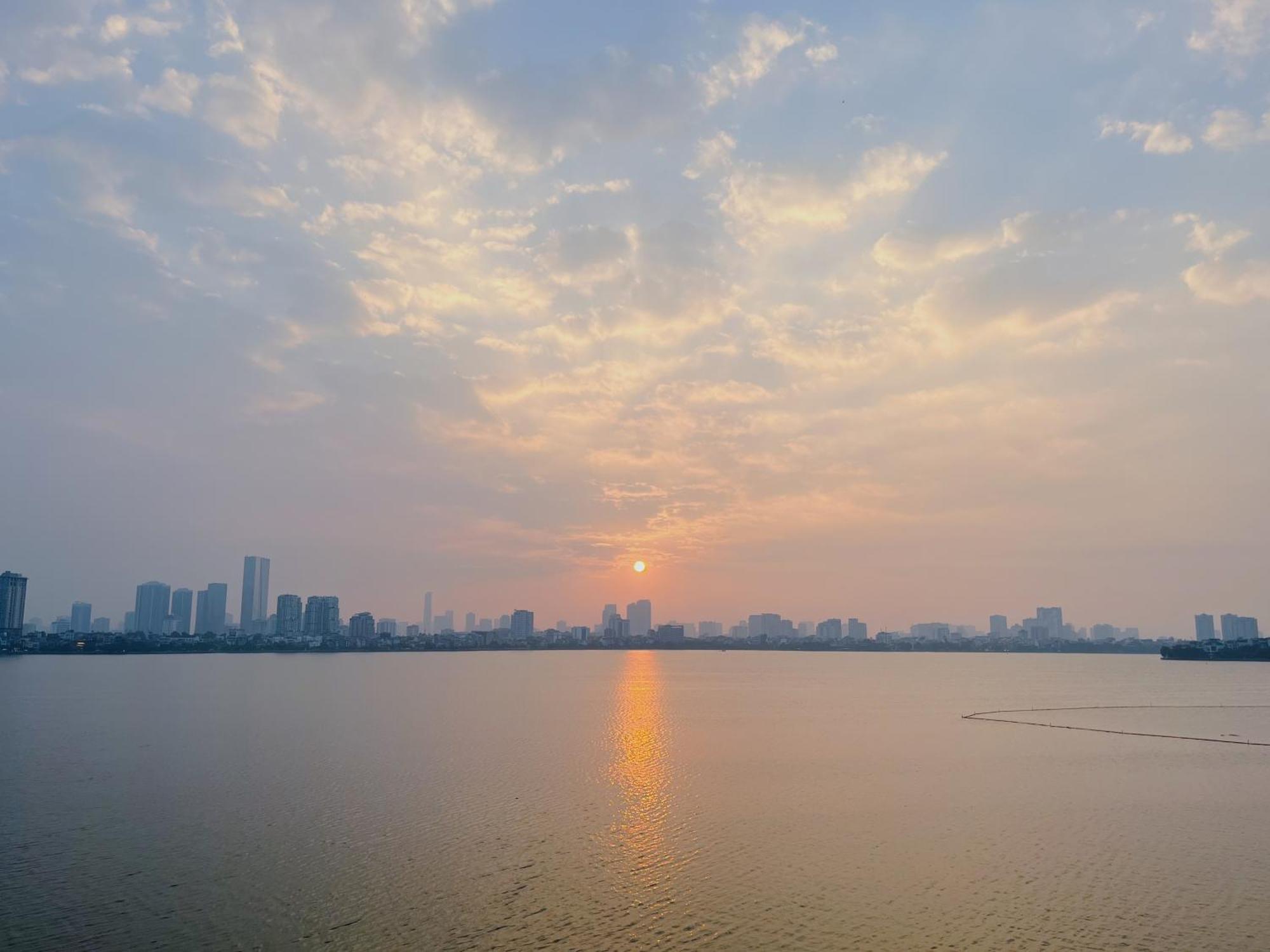 2 - View Hanoi