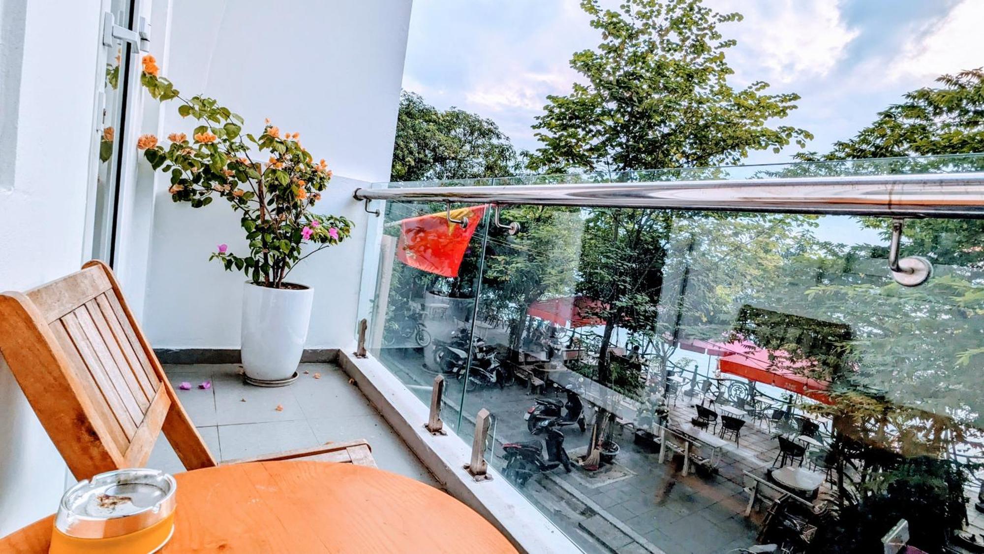 2 - View Apartment Hanoi