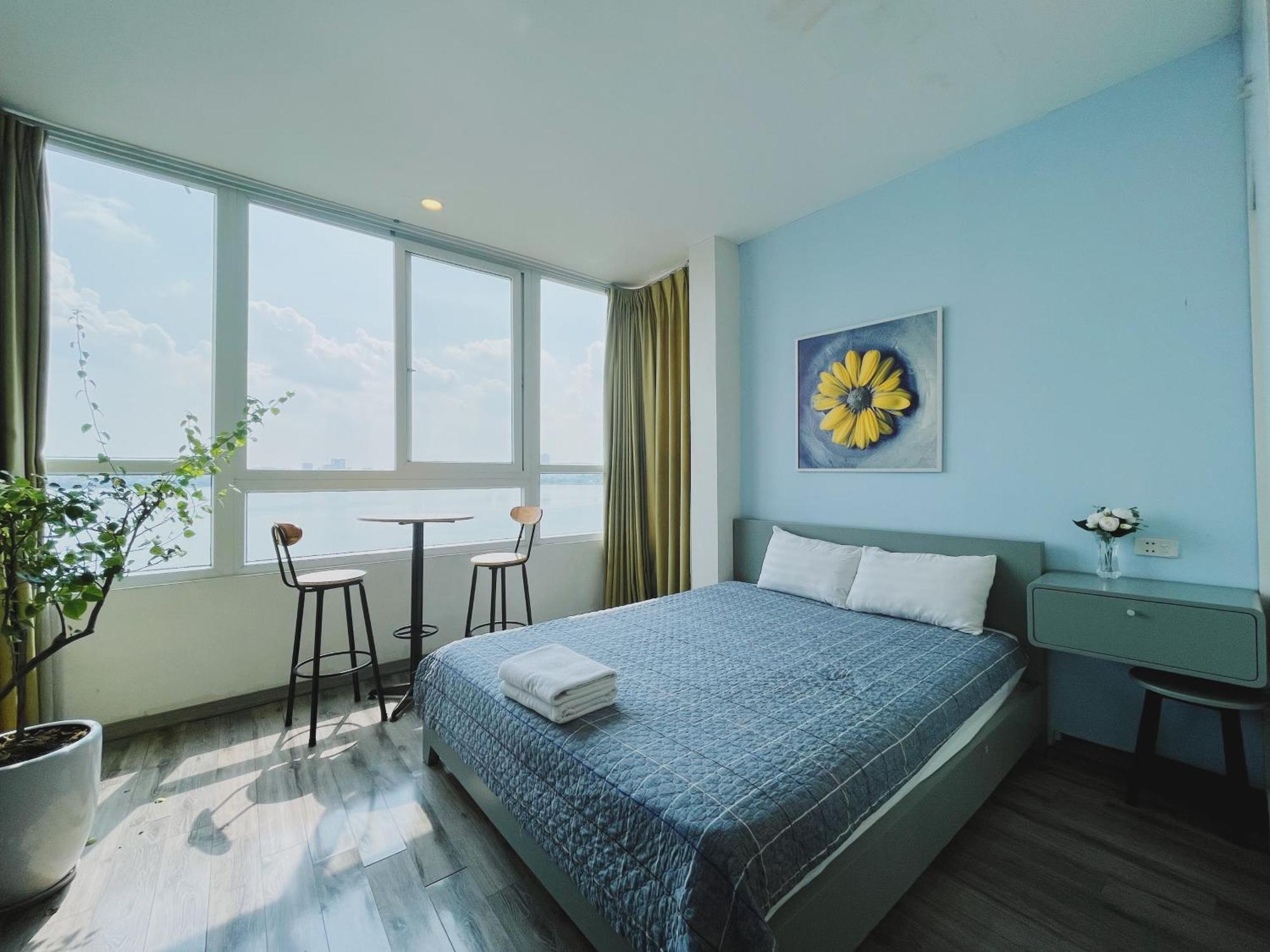 2 - View * Hanoi