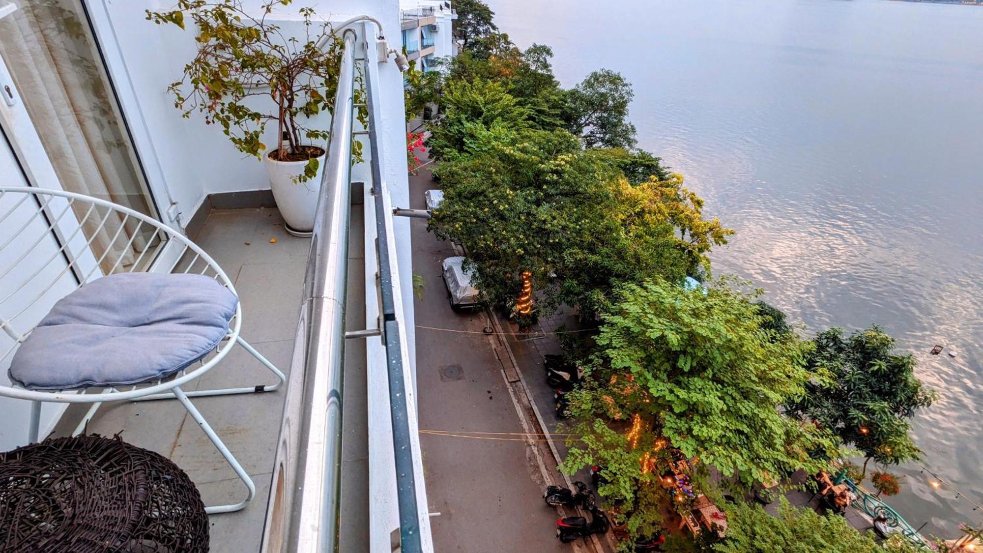 2 - View Hanoi